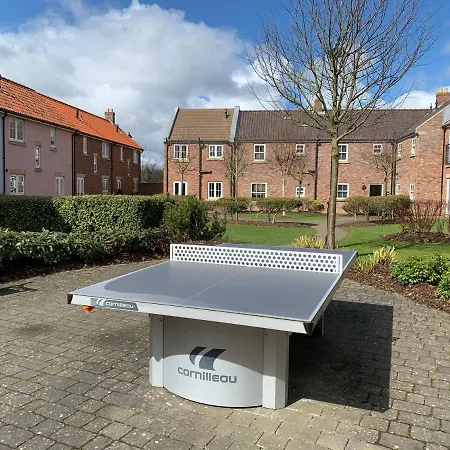 Brigg End View, The Bay Filey, Sleeps 4, 2 Dogs Welcome Filey