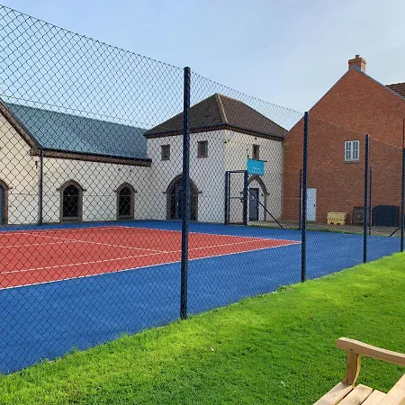 Brigg End View, The Bay Filey, Sleeps 4, 2 Dogs Welcome *