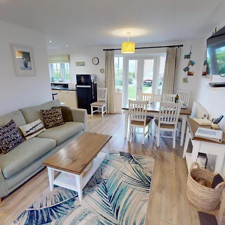 Brigg End View, The Bay, 2 Bedrooms With Ensuites, Balcony With Sea View, Parking, 2 Dogs Welcome Feriehus Filey